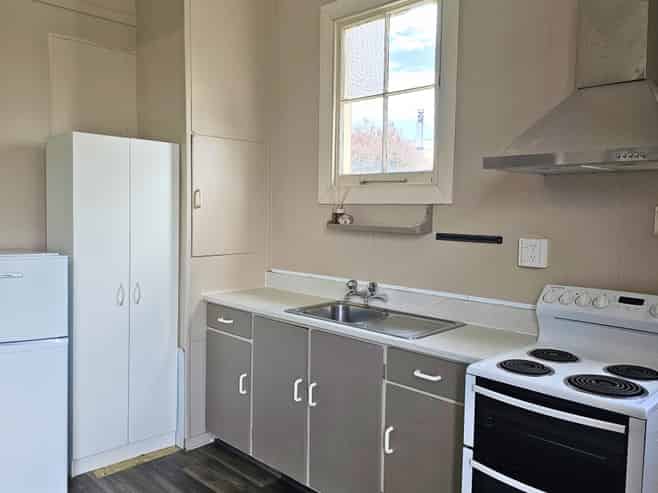 2/192 Scott Street, Redwoodtown