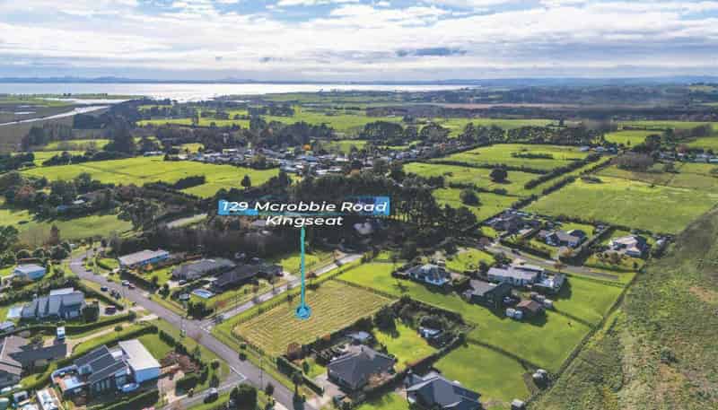 129 McRobbie Road, Kingseat