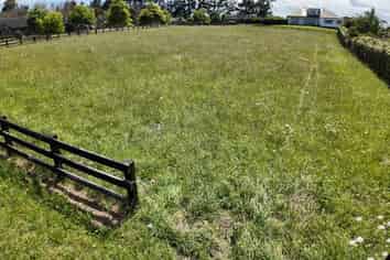 129 McRobbie Road, Kingseat