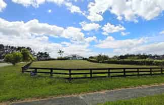 129 McRobbie Road, Kingseat