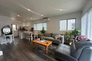 B/271 Te Atatu Road, Te Atatu South