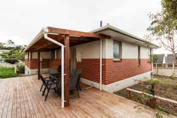 1 Paddington Grove, Karori