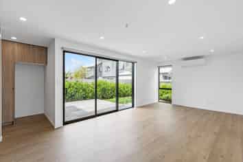 2/37 Maxwell Street, Riccarton