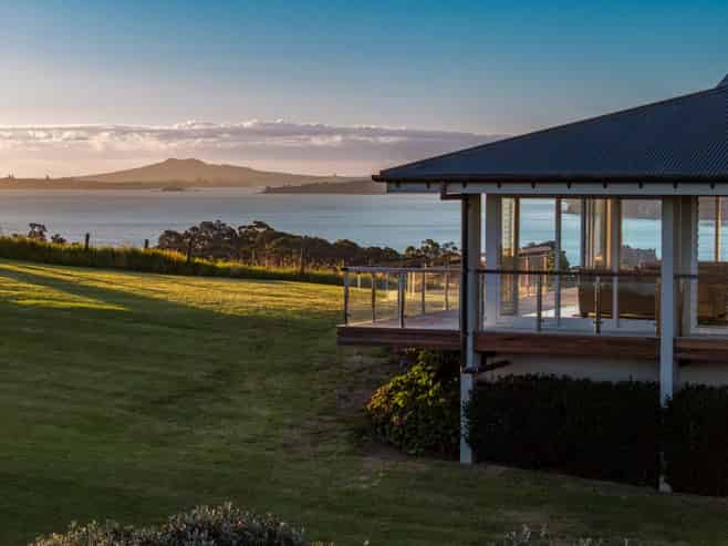 345 Gordons Road, Waiheke Island