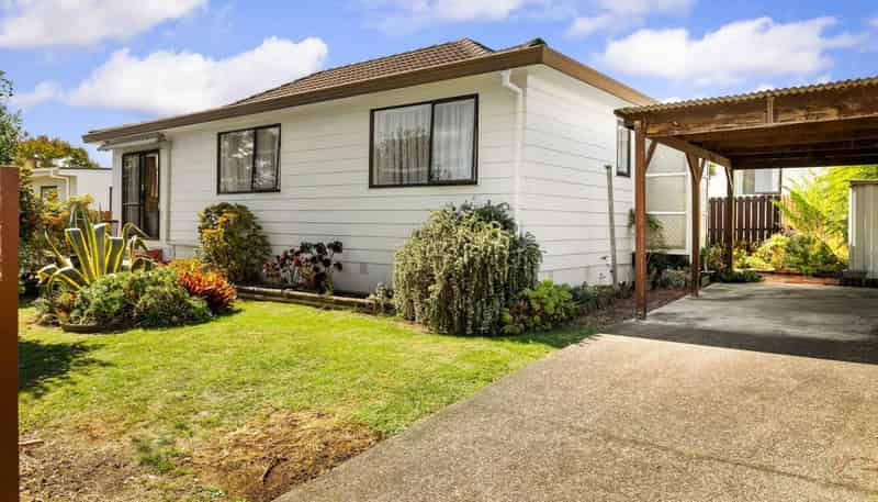 1/14 Compass Place, Te Atatu Peninsula