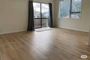 1/14 Compass Place, Te Atatu Peninsula