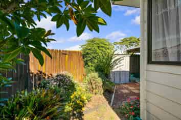 1/14 Compass Place, Te Atatu Peninsula