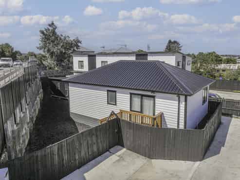 5/2 Gloucester Road, Manurewa