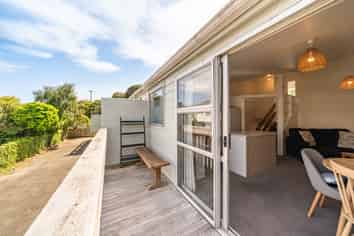 4/23 Collins Avenue, Tawa
