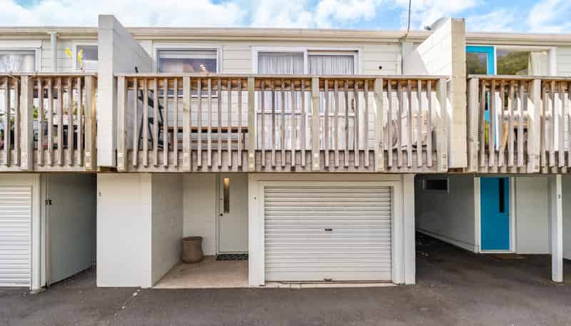 4/23 Collins Avenue, Tawa
