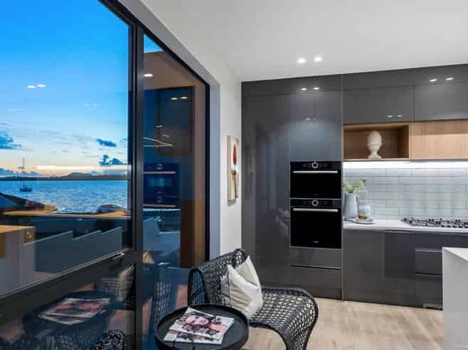 4A  The Parade, Bucklands Beach