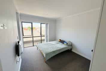 3D/183 Knighton Road, Hillcrest