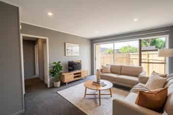 2/21 Cleek Road, Mangere East