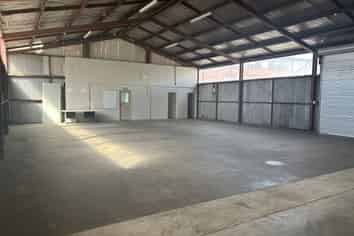 Tidy high-stud warehouse with small office