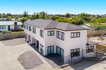 Auckland - Address withheld