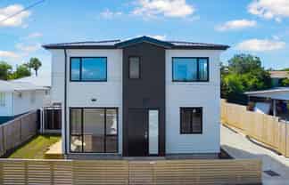 3A Cobham Crescent, Kelston