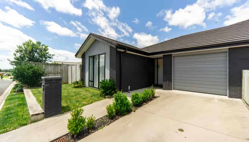 2/2 Bostonkip Crescent, Fitzroy