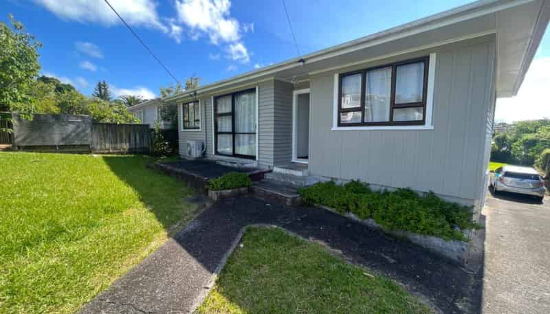 11 Springside Place, New Lynn