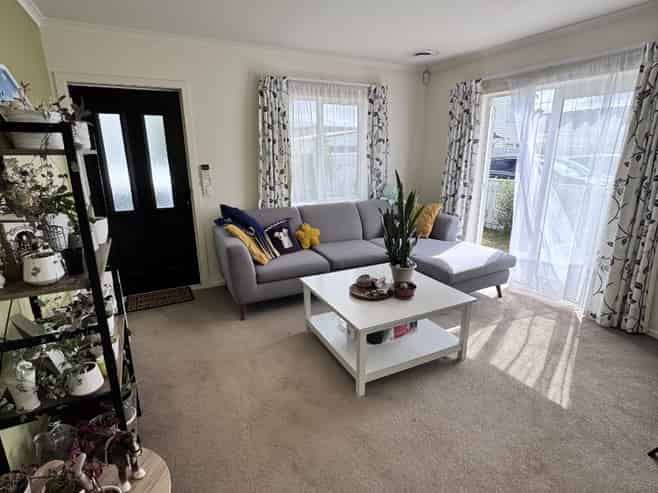 403 Broadway, Miramar