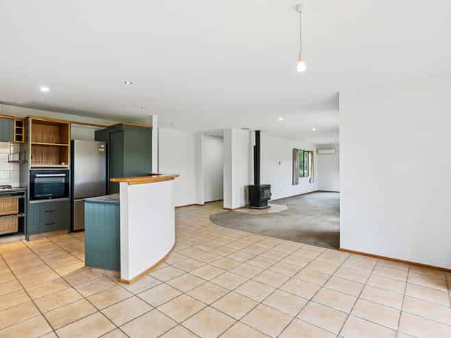 255 Inglis Road, Okuku