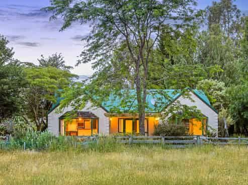 255 Inglis Road, Okuku