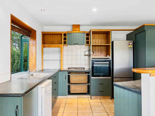 255 Inglis Road, Okuku