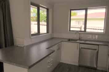 21B Baycroft Avenue, Parkvale