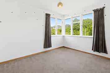 5 Takatimu Way, Johnsonville