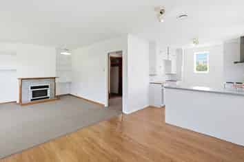 5 Takatimu Way, Johnsonville