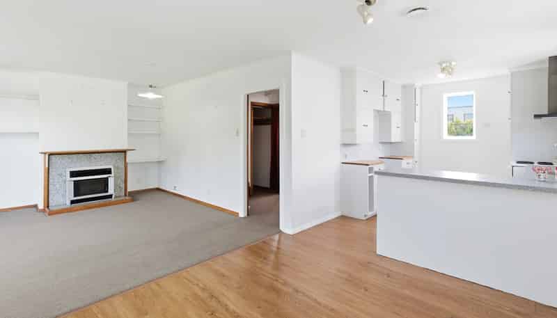 5 Takatimu Way, Johnsonville