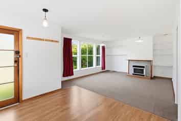 5 Takatimu Way, Johnsonville