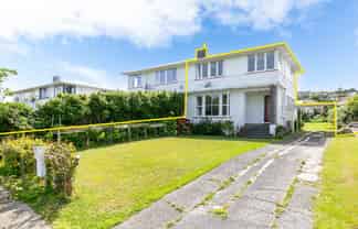 5 Takatimu Way, Johnsonville