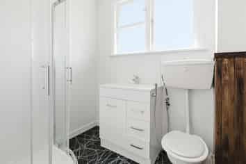 5 Takatimu Way, Johnsonville