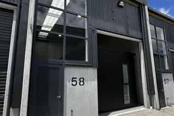 Modern 59sqm Industrial Space - Westgate