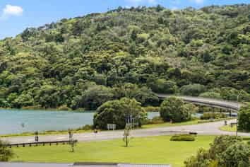 1E/2 Weranui Road, Waiwera