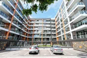 501/10 Lion Place, Epsom