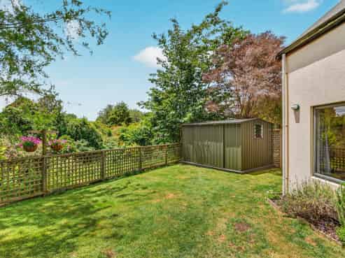 2 Antrim Place, Rangatira Park