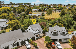 2 Antrim Place, Rangatira Park