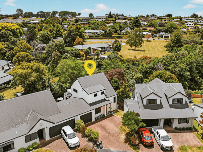 2 Antrim Place, Rangatira Park