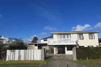 25A Swaffield Road, Papatoetoe