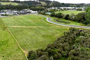 2 Moya Drive, Matakana