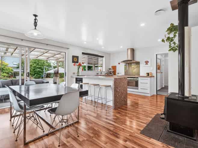 46 Henry Hill Road, Hilltop