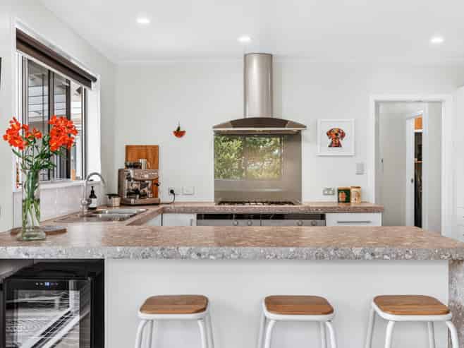 46 Henry Hill Road, Hilltop