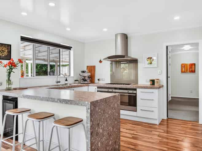 46 Henry Hill Road, Hilltop