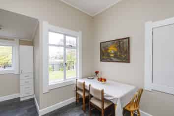 1 Ngaio Street, West End