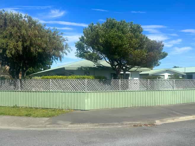 31 Warwick Street, Mayfield