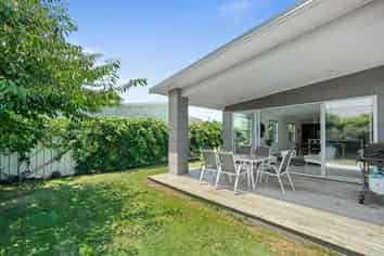 6 Law Street, Wainui