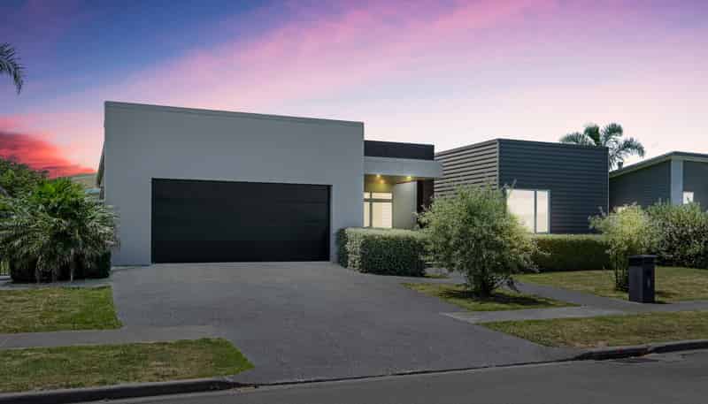 6 Law Street, Wainui