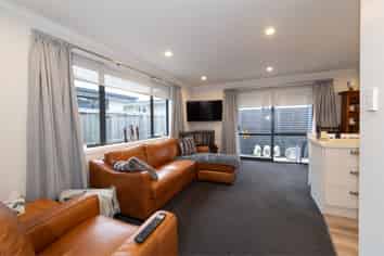 B/351 Burnett Street, Ashburton