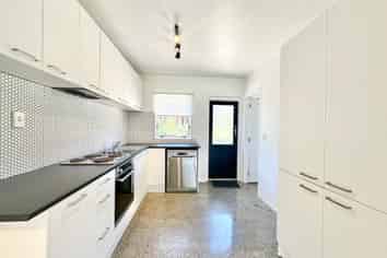 13B David Street, Brookfield